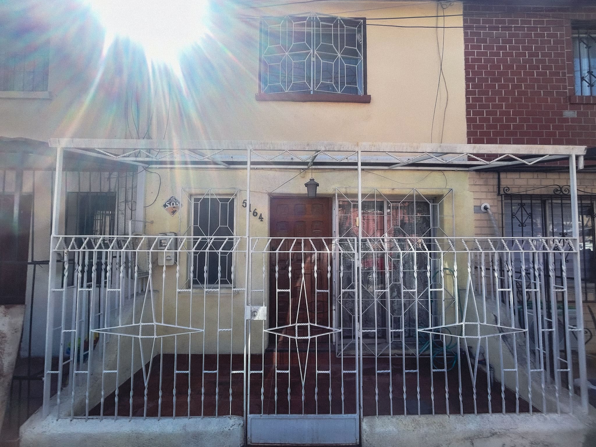 Fachada de la propiedad en San Miguel
